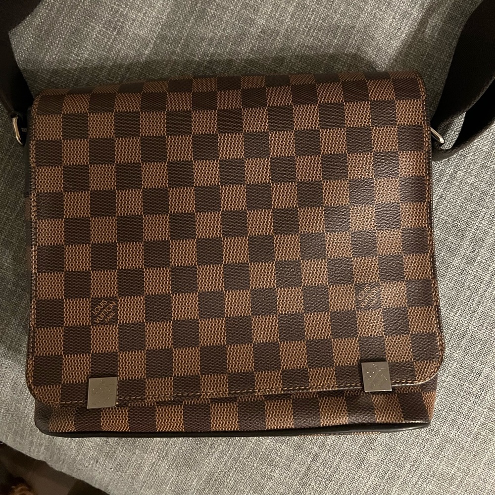 Louis Vuitton District PM Brown Authentic